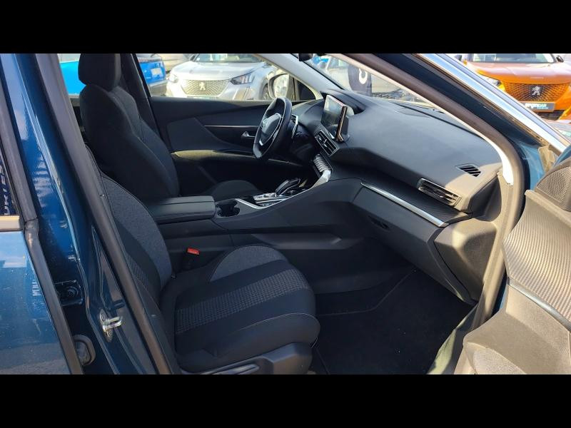 Used PEUGEOT 5008 1.2 PureTech 130ch S&S Active Pack EAT8 2022 Bleu Célèbes (M) € 21990 in Metz