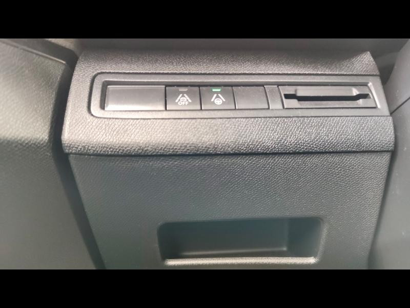 Used PEUGEOT 5008 Hybrid 145ch GT e-DCS6 2024 Noir Perla Nera (M) € 33090 in Metz