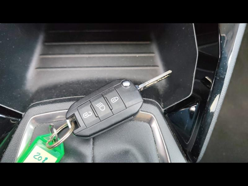 Used PEUGEOT 208 1.2 PureTech 100ch S&S Style 118g 2021 Noir Perla Nera (M) € 13290 in Metz