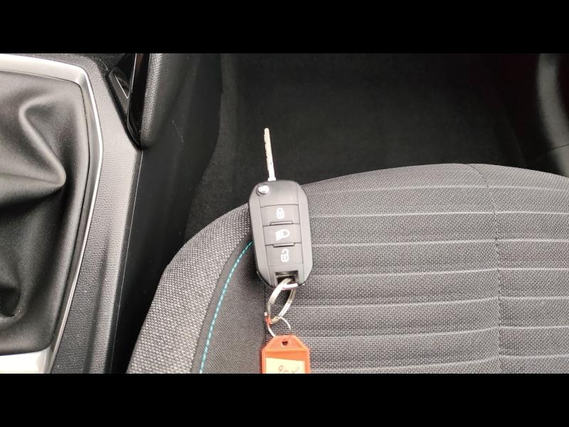 Used PEUGEOT 208 1.2 PureTech 75ch S&S Style 2022 Gris Artense (M) € 11790 in Metz