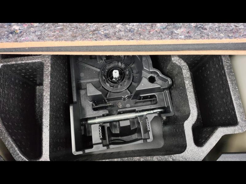 Used PEUGEOT 208 1.2 PureTech 75ch S&S Style 2022 Gris Artense (M) € 11790 in Metz