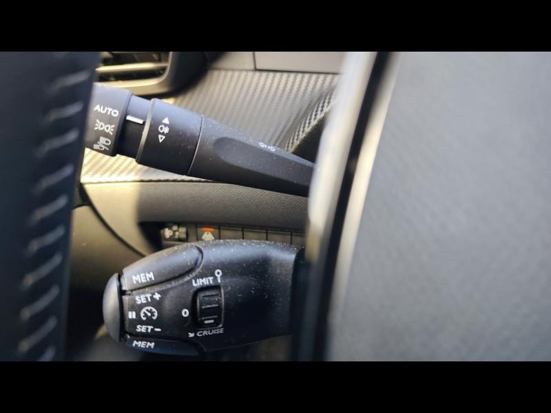 Used PEUGEOT 208 e-208 136ch Allure 2023 Gris Artense (M) € 17810 in Metz