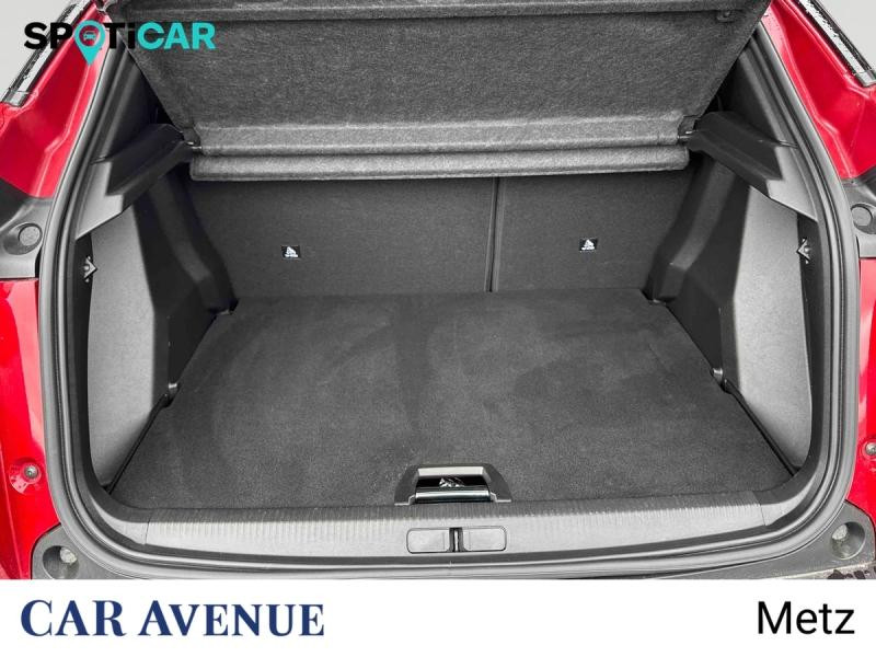 Occasion PEUGEOT 2008 1.2 Hybrid 136ch Allure e-DCS6 2025 Rouge Elixir (S) 27290 € à Metz