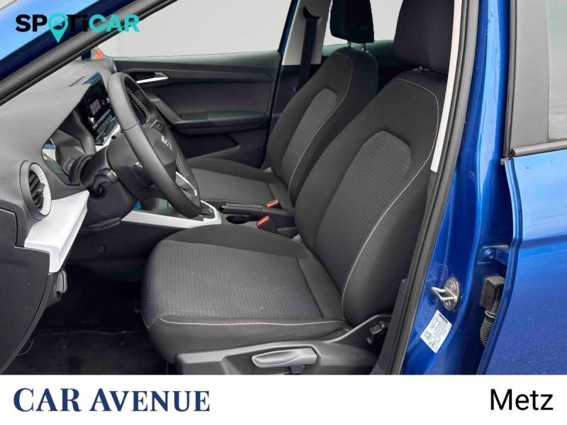 Used SEAT Arona 1.0 TSI 110ch Copa DSG7 2023 Bleu Saphir Métal € 17990 in Metz