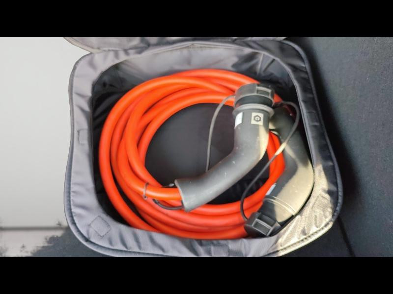 Used PEUGEOT 208 e-208 136ch Allure 2023 Gris Artense (M) € 17810 in Metz