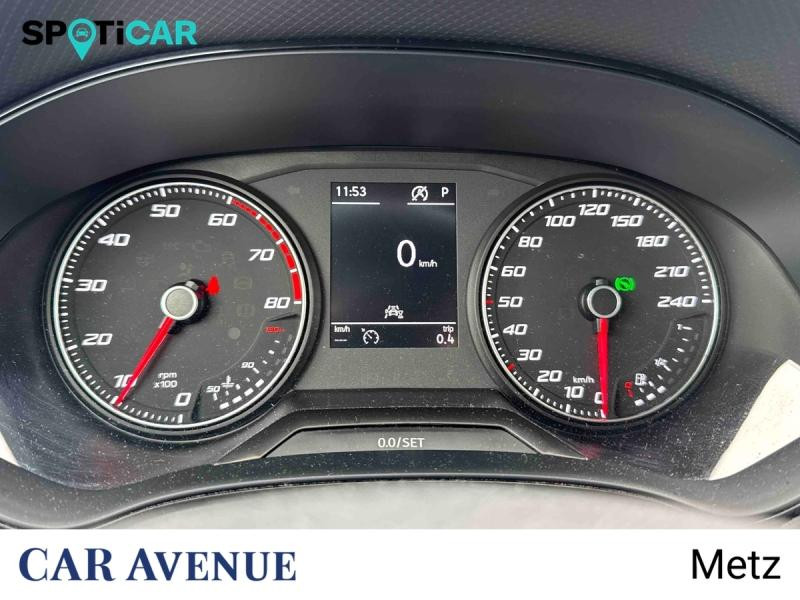 Used SEAT Arona 1.0 TSI 110ch Copa DSG7 2023 Bleu Saphir Métal € 17990 in Metz