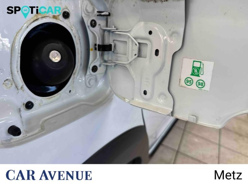 Occasion DACIA Sandero 0.9 TCe 90ch Stepway -18 2019 Blanc Glacier 9891 € à Metz