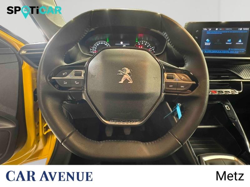 Used PEUGEOT 208 1.2 PureTech 75ch S&S Active Pack 2023 Jaune € 12290 in Metz