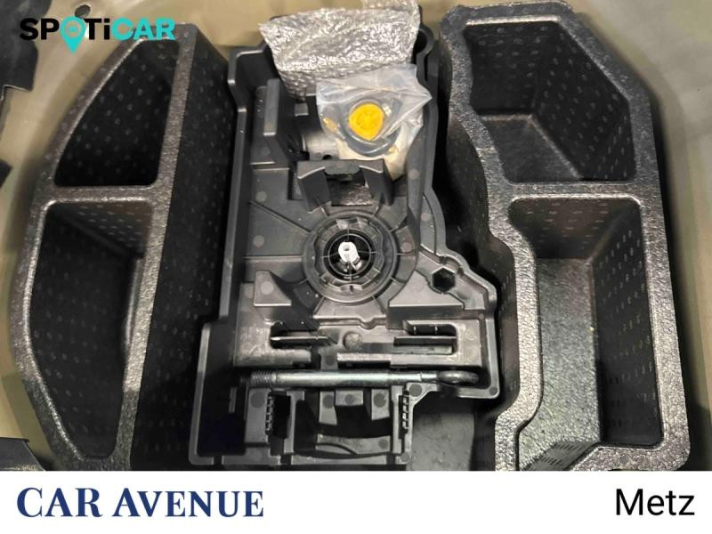 Used PEUGEOT 208 1.2 PureTech 100ch S&S Active Business 2021 Noir Perla Nera (M) € 9500 in Metz