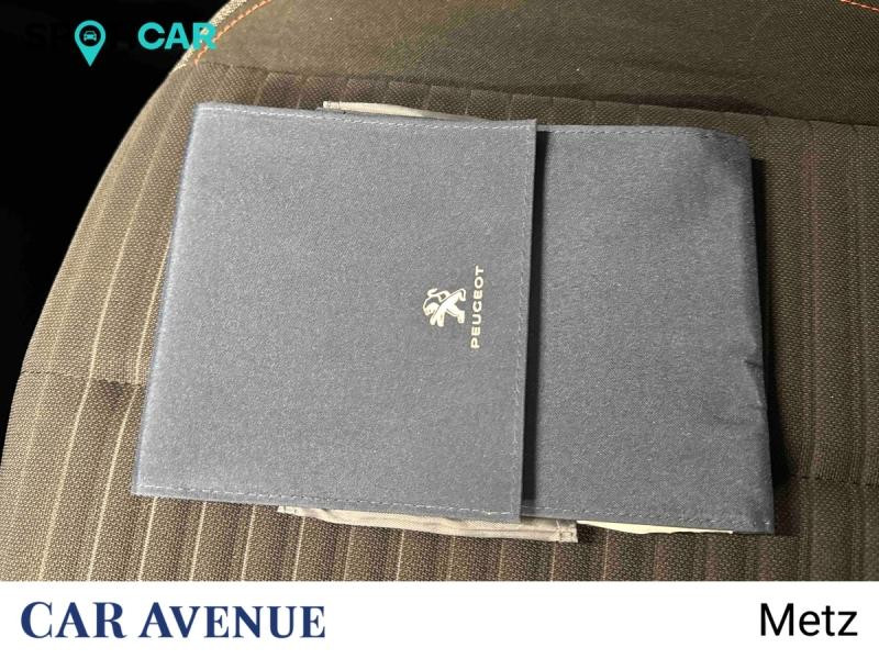 Used PEUGEOT 208 1.2 PureTech 100ch S&S Active Business 2021 Noir Perla Nera (M) € 9500 in Metz