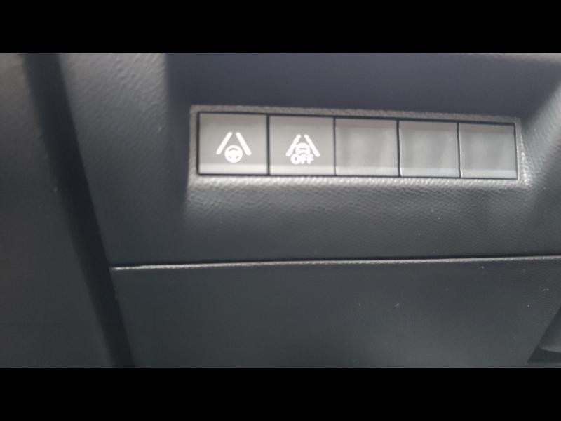Used PEUGEOT 2008 e-2008 136ch GT Pack 2021 Bleu Vertigo (S) € 17190 in Metz