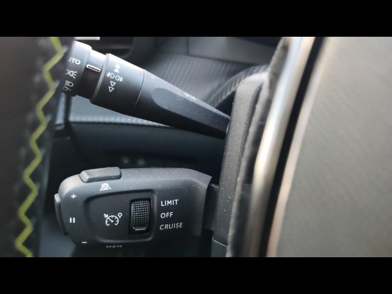 Used PEUGEOT 2008 e-2008 136ch GT Pack 2021 Bleu Vertigo (S) € 17190 in Metz