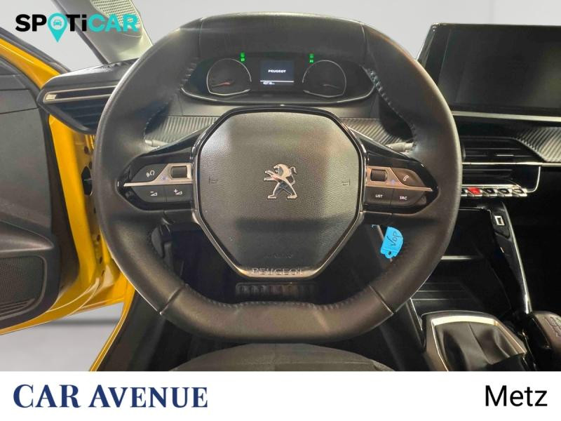 Used PEUGEOT 208 1.2 PureTech 75ch S&S Active Pack 2023 Jaune € 12290 in Metz