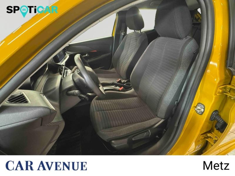 Used PEUGEOT 208 1.2 PureTech 75ch S&S Active Pack 2023 Jaune € 12290 in Metz