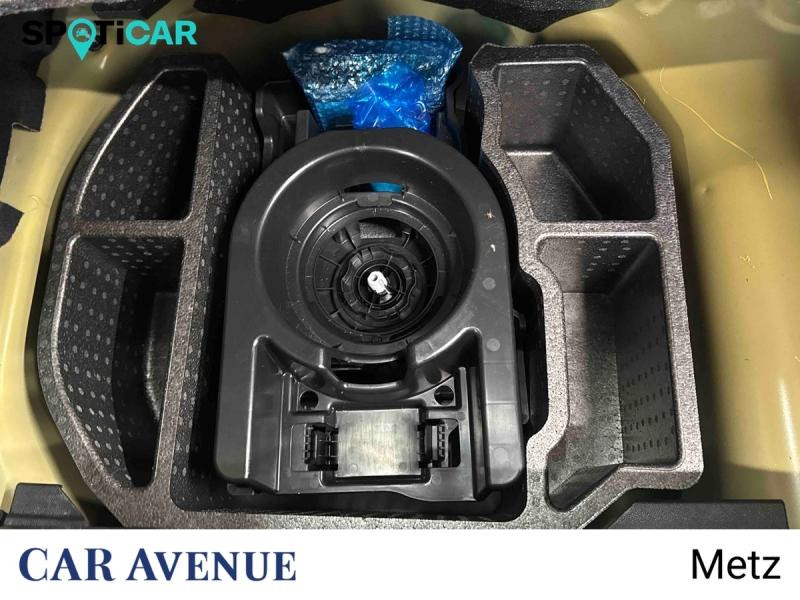 Used PEUGEOT 208 1.2 PureTech 75ch S&S Active Pack 2023 Jaune € 12290 in Metz