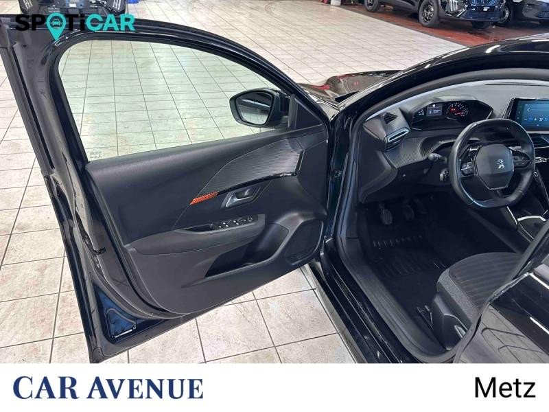 Used PEUGEOT 208 1.2 PureTech 100ch S&S Active Business 2021 Noir Perla Nera (M) € 9500 in Metz