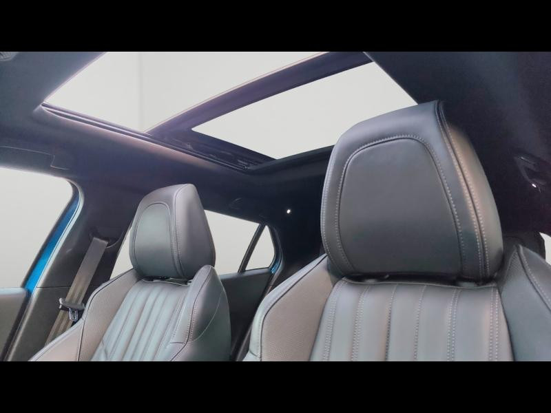 Used PEUGEOT 2008 e-2008 136ch GT Pack 2021 Bleu Vertigo (S) € 17190 in Metz