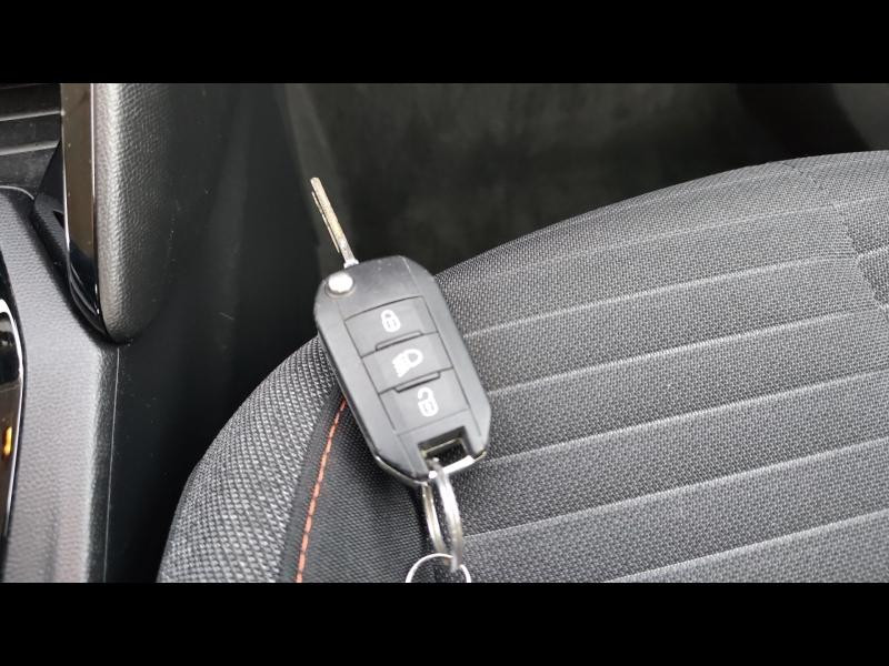 Used PEUGEOT 2008 1.2 PureTech 130ch S&S Active Pack EAT8 2021 Gris Artense (M) € 13990 in Metz