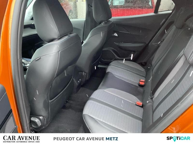 Used PEUGEOT 2008 1.2 PureTech 130ch S&S Active Pack EAT8 2022 Orange € 16880 in Metz