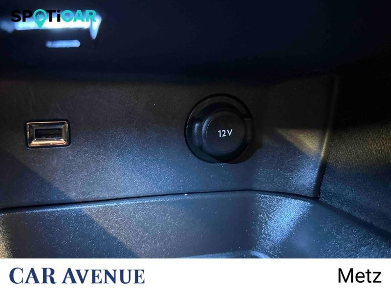 Used PEUGEOT 3008 1.2 PureTech 130ch S&S Roadtrip EAT8 2021 Bleu Célèbes (M) € 19990 in Metz