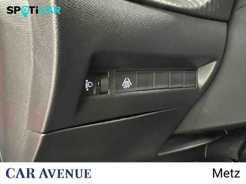 Occasion PEUGEOT 208 1.5 BlueHDi 100ch S&S Active Pack 2023 Rouge Elixir (V) 12990 € à Metz