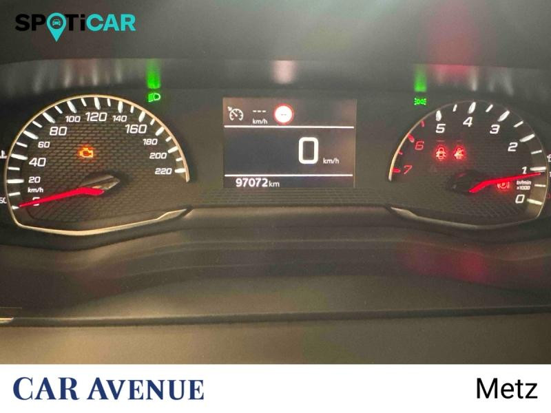 Occasion PEUGEOT 208 1.5 BlueHDi 100ch S&S Active Pack 2023 Rouge Elixir (V) 12990 € à Metz