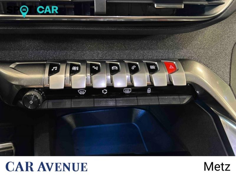 Used PEUGEOT 3008 1.2 PureTech 130ch S&S Roadtrip EAT8 2021 Bleu Célèbes (M) € 19990 in Metz