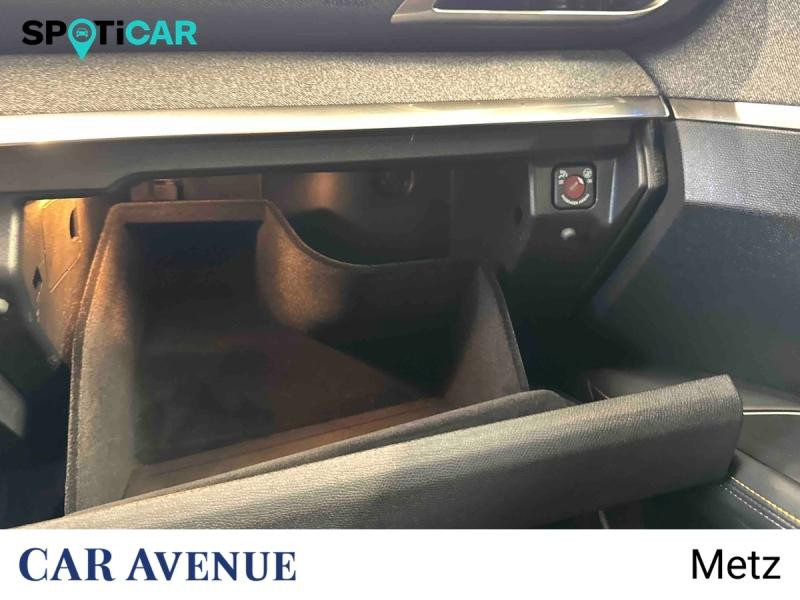 Used PEUGEOT 3008 1.2 PureTech 130ch S&S Roadtrip EAT8 2021 Bleu Célèbes (M) € 19990 in Metz