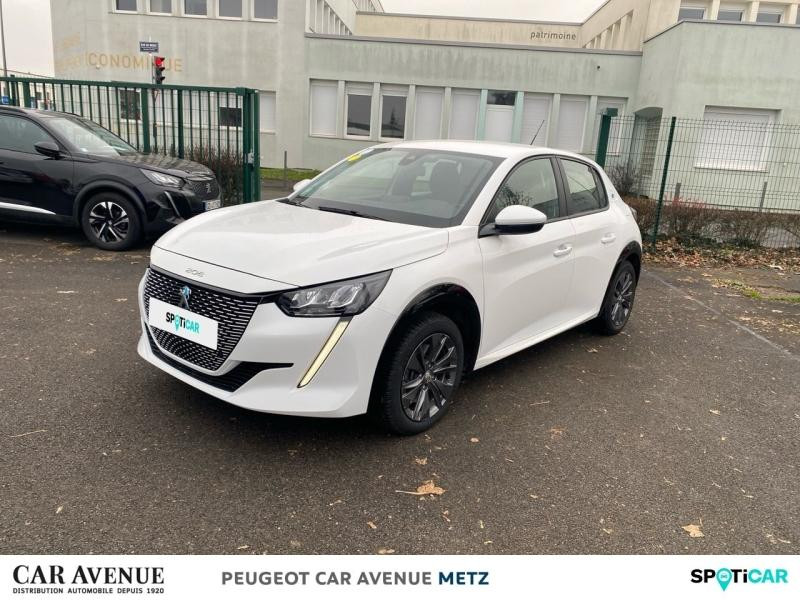 Used PEUGEOT 208 e-208 136ch Active Pack 2021 Blanc Banquise (O) € 14790 in Metz