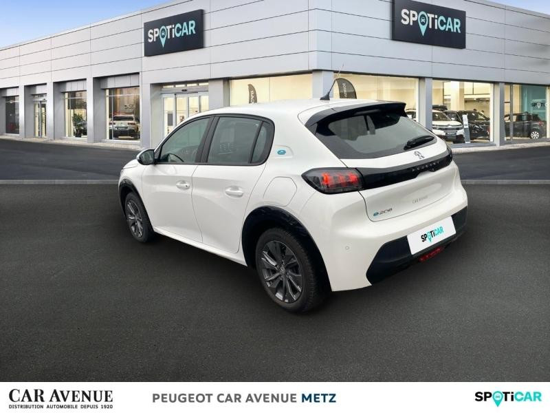 Used PEUGEOT 208 e-208 136ch Active Pack 2021 Blanc Banquise (O) € 14790 in Metz