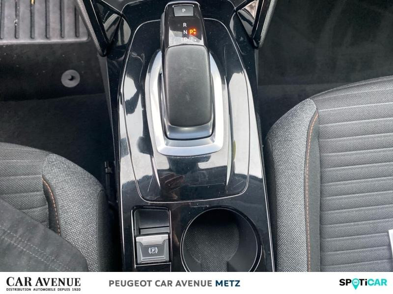 Used PEUGEOT 208 e-208 136ch Active Pack 2021 Blanc Banquise (O) € 14790 in Metz