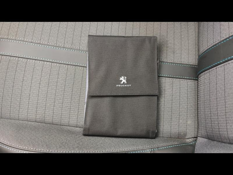 Used PEUGEOT 208 e-208 136ch Allure 2022 Jaune € 16380 in Metz