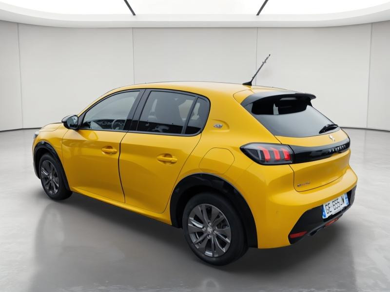 Used PEUGEOT 208 e-208 136ch Allure 2022 Jaune € 16380 in Metz