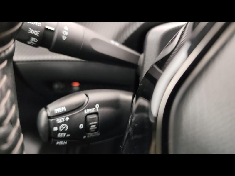 Used PEUGEOT 208 e-208 136ch Allure 2022 Jaune € 16380 in Metz