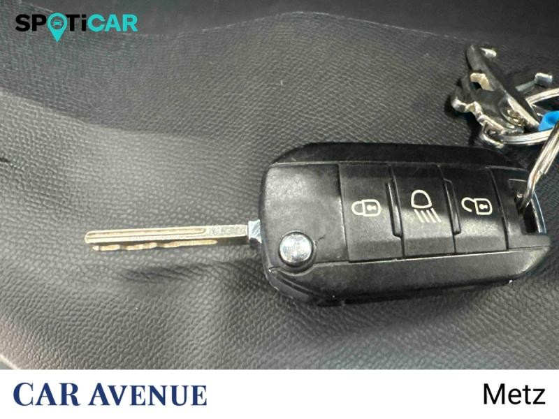 Occasion PEUGEOT 308 1.2 PureTech 110ch S&S Style 2020 Blanc Banquise 10490 € à Metz