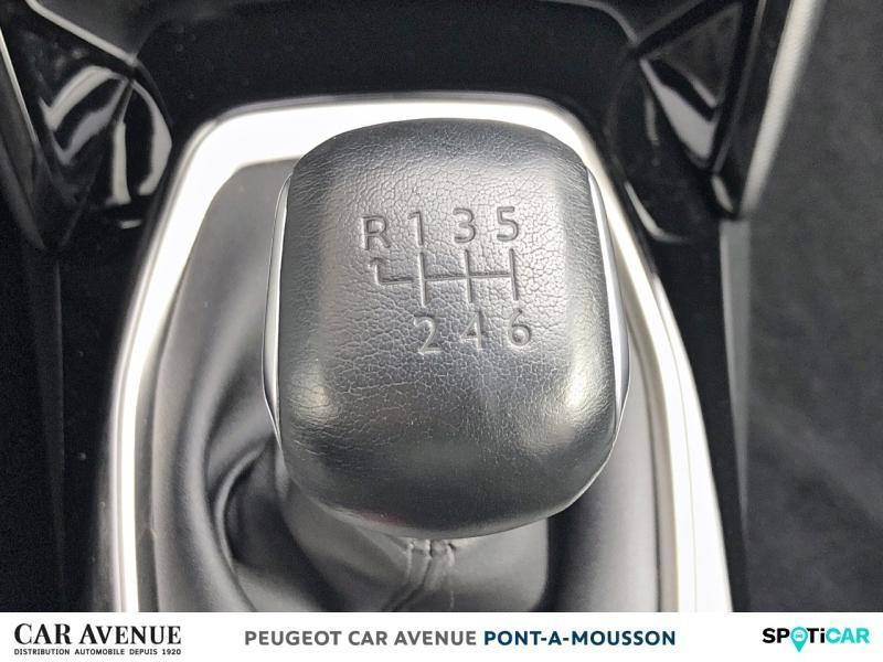 Used PEUGEOT 2008 1.2 PureTech 100ch S&S Allure 2023 Rouge Elixir (S) € 16490 in Pont-à-Mousson
