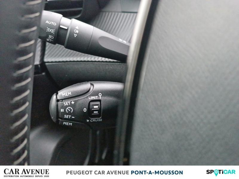 Occasion PEUGEOT 2008 e-2008 136ch Active 2020 Bleu Vertigo (S) 14390 € à Pont-à-Mousson