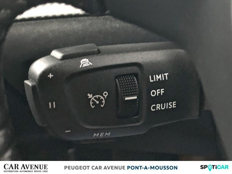 Used PEUGEOT 2008 1.2 100ch S&S Allure 2024 Gris Artense (M) € 21800 in Pont-à-Mousson