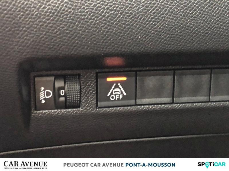 Used PEUGEOT 2008 1.2 PureTech 130ch S&S Allure 2021 Blanc banquise (O) € 14790 in Pont-à-Mousson
