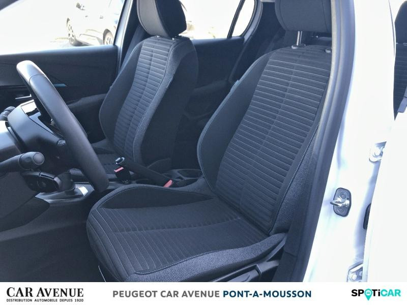 Used PEUGEOT 208 1.2 PureTech 100ch S&S Style 2023 Blanc Banquise (O) € 14000 in Pont-à-Mousson