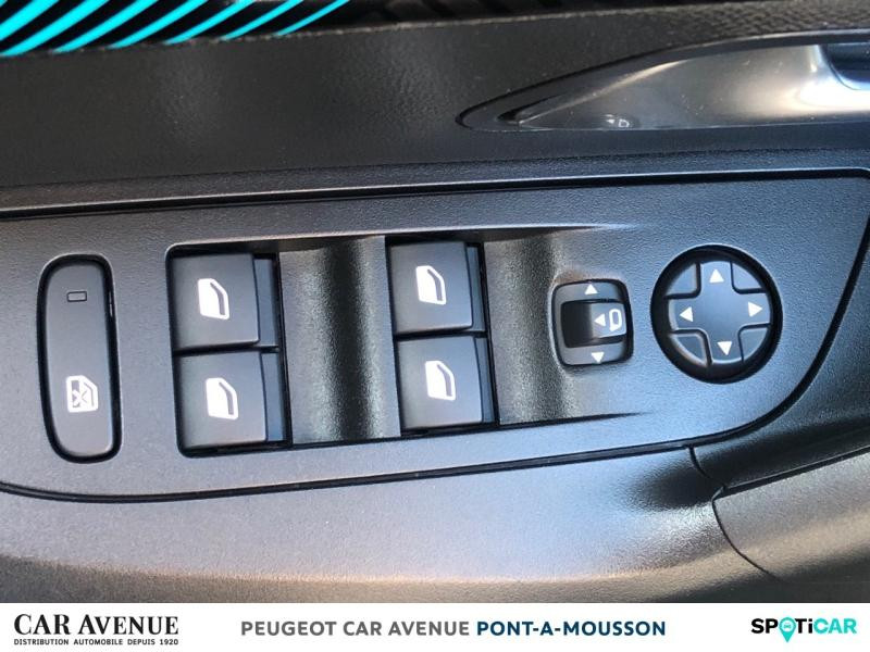 Used PEUGEOT 2008 1.2 PureTech 100ch S&S Style 2023 Bleu Vertigo (S) € 16690 in Pont-à-Mousson