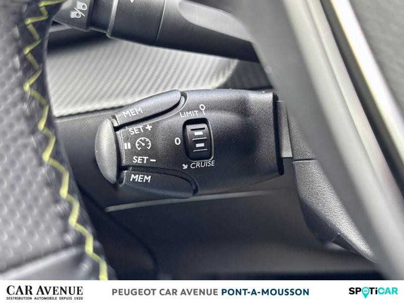 Occasion PEUGEOT 208 e-208 136ch GT 2022 Jaune 18290 € à Pont-à-Mousson