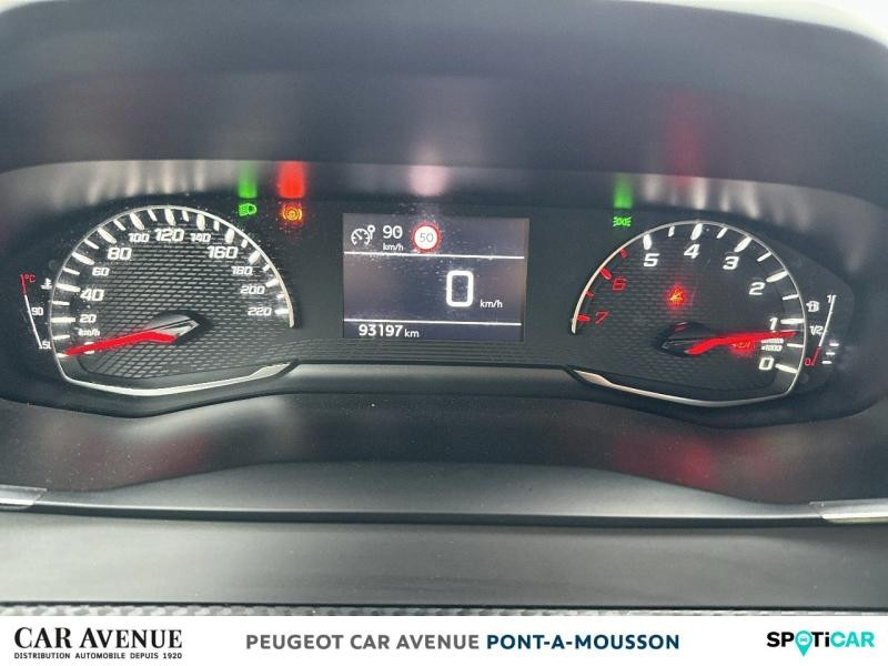 Occasion PEUGEOT 2008 1.2 PureTech 100ch S&S Active 5cv 2020 Gris Artense (M) 10490 € à Pont-à-Mousson