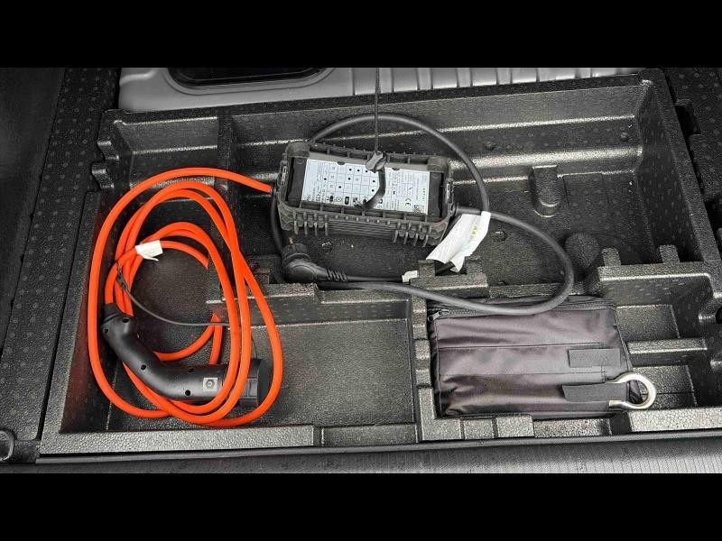 Occasion PEUGEOT 308 SW PHEV 180ch Active Pack e-EAT8 2022 Gris Platinium (M) 23700 € à Pont-à-Mousson