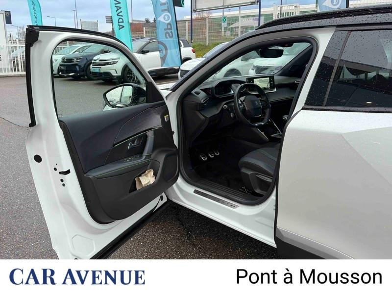 Used PEUGEOT 2008 1.2 PureTech 130ch S&S GT 2021 Blanc Nacré (N) € 17500 in Pont-à-Mousson