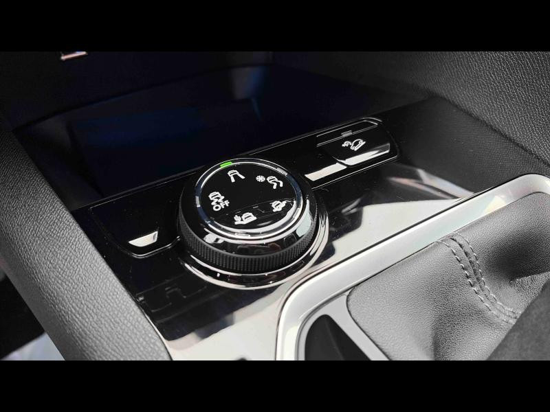 Used PEUGEOT 3008 1.2 PureTech 130ch S&S Allure Pack 2021 Noir Perla Nera (M) € 18200 in Pont-à-Mousson