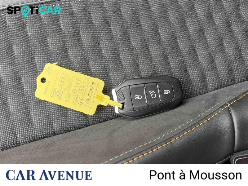 Occasion PEUGEOT 2008 1.5 BlueHDi 110ch S&S Roadtrip 2022 Orange 12000 € à Pont-à-Mousson