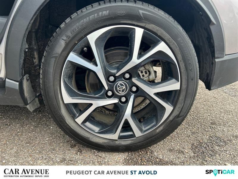 Used TOYOTA C-HR 122h Collection 2WD E-CVT RC18 2019 Gris Atlas € 19894 in Longeville-lès-Saint-Avold