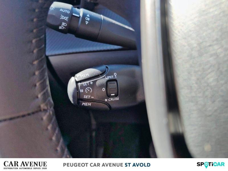 Used PEUGEOT 208 1.2 PureTech 100ch S&S Allure 2023 Gris Platinium (M) € 15995 in Longeville-lès-Saint-Avold