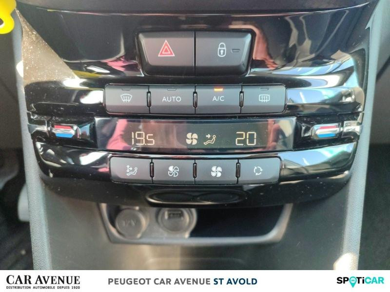 Used PEUGEOT 208 1.2 PureTech 82ch Tech Edition 5p 2018 Blanc Banquise € 9495 in Longeville-lès-Saint-Avold